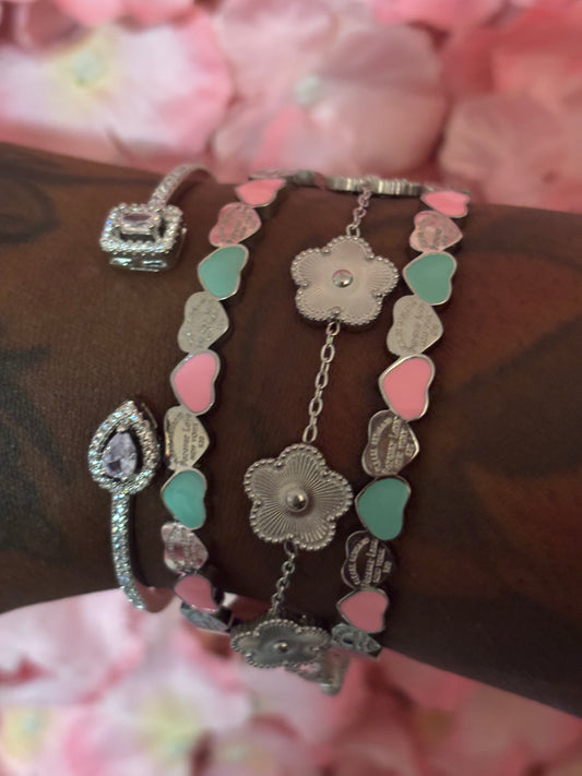 “Luxury” Silver Sweetheart/Flower Bracelets(1pc.)