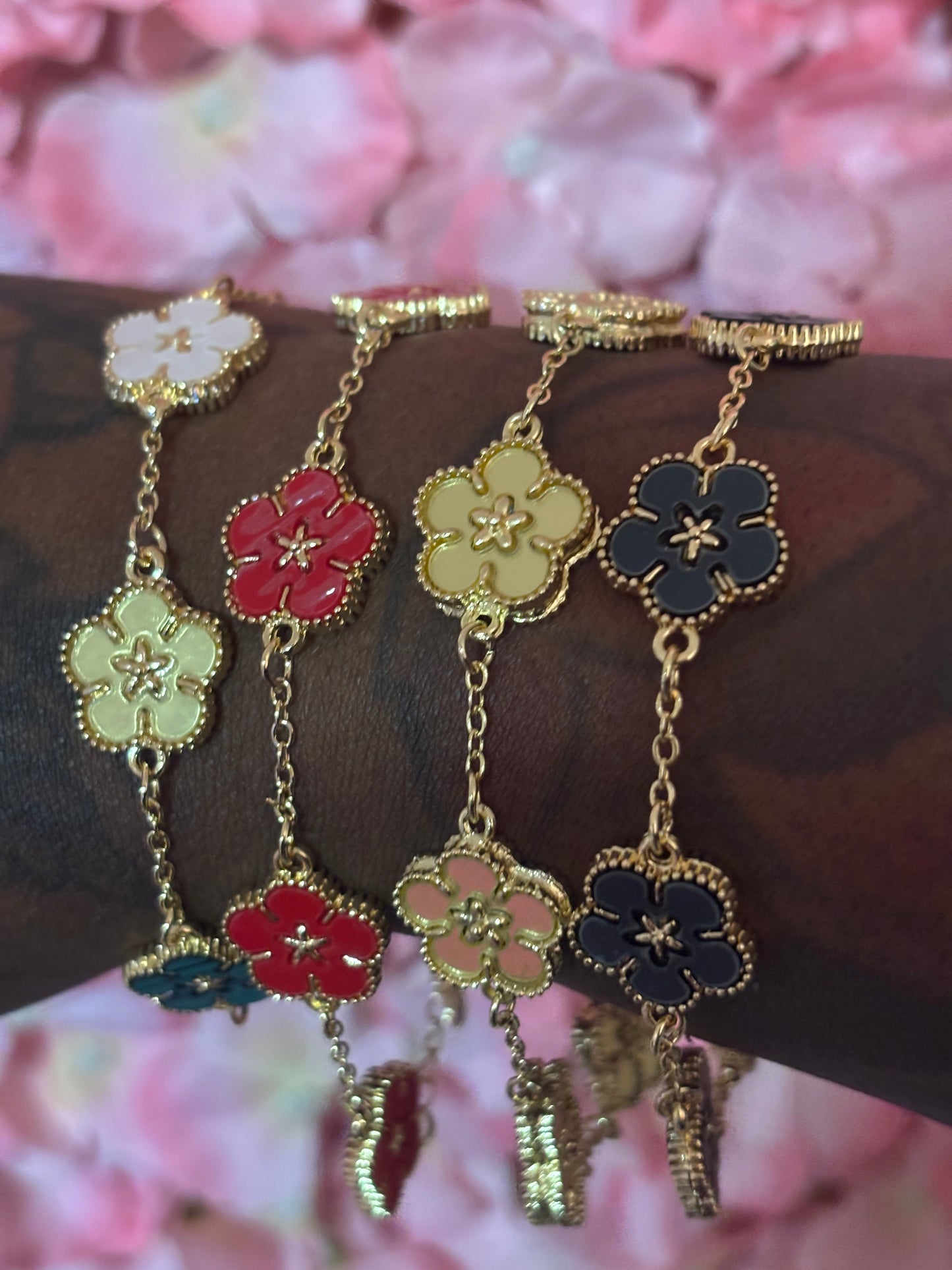 “Luxury” Flower Bracelet(1pc.)