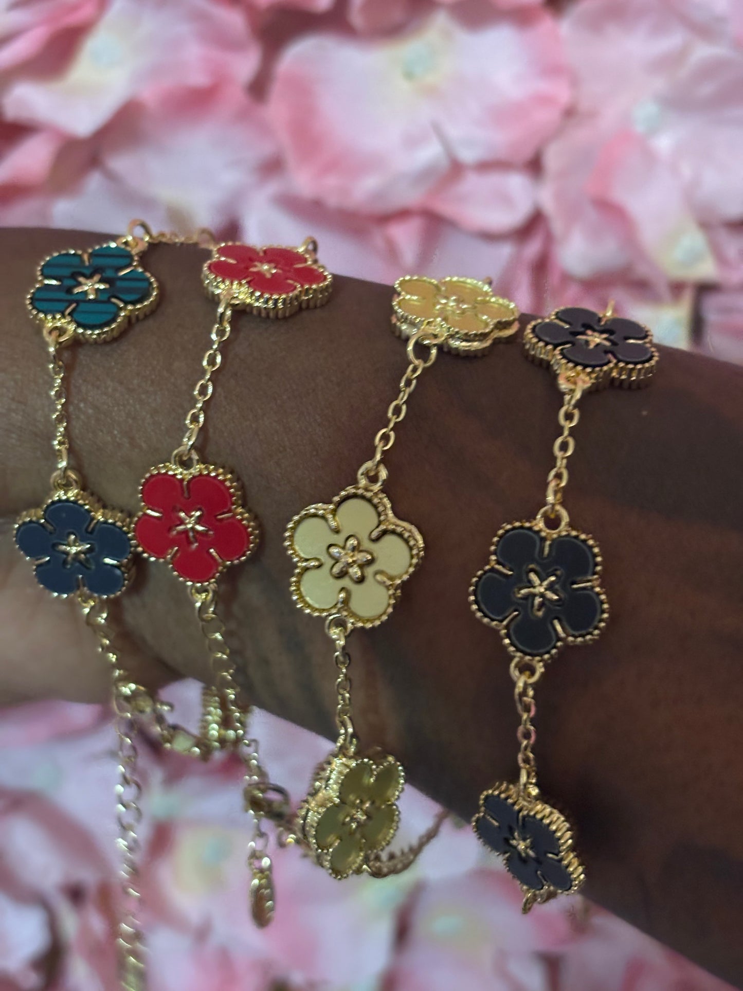 “Luxury” Flower Bracelet(1pc.)