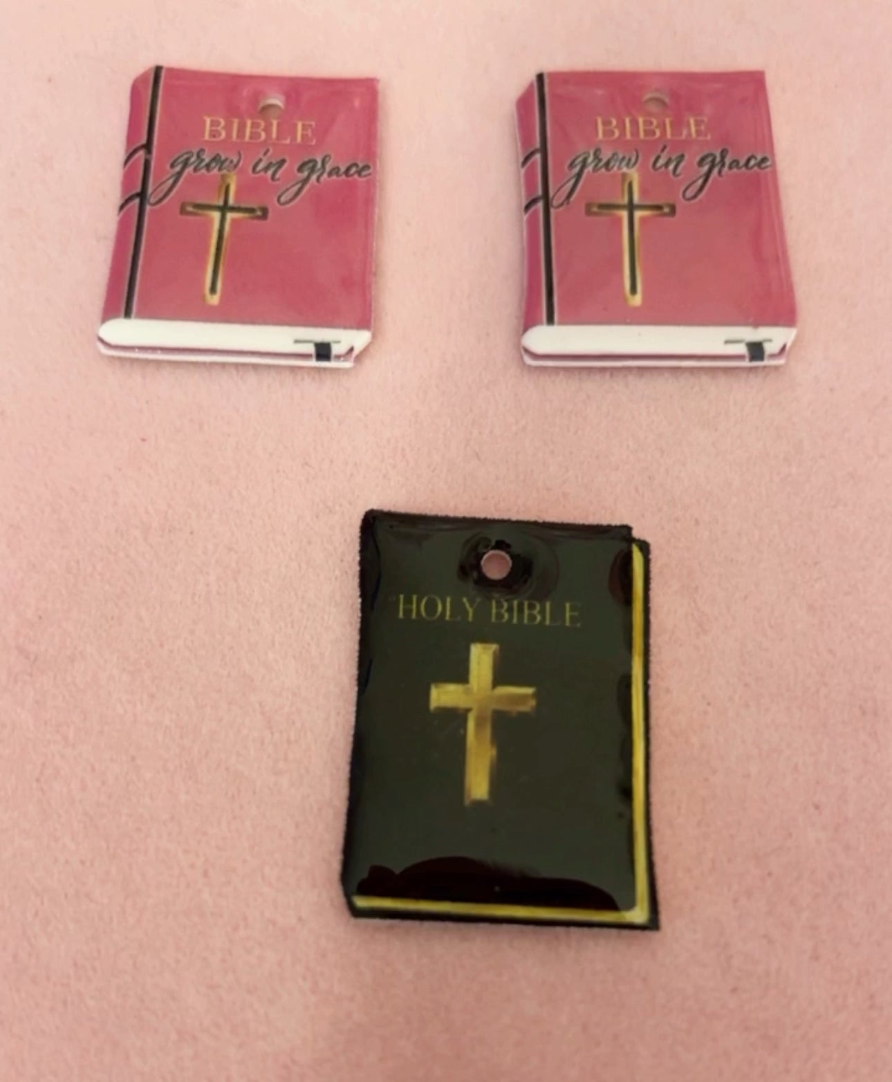 “Bible” Resin Charms(1pc.)