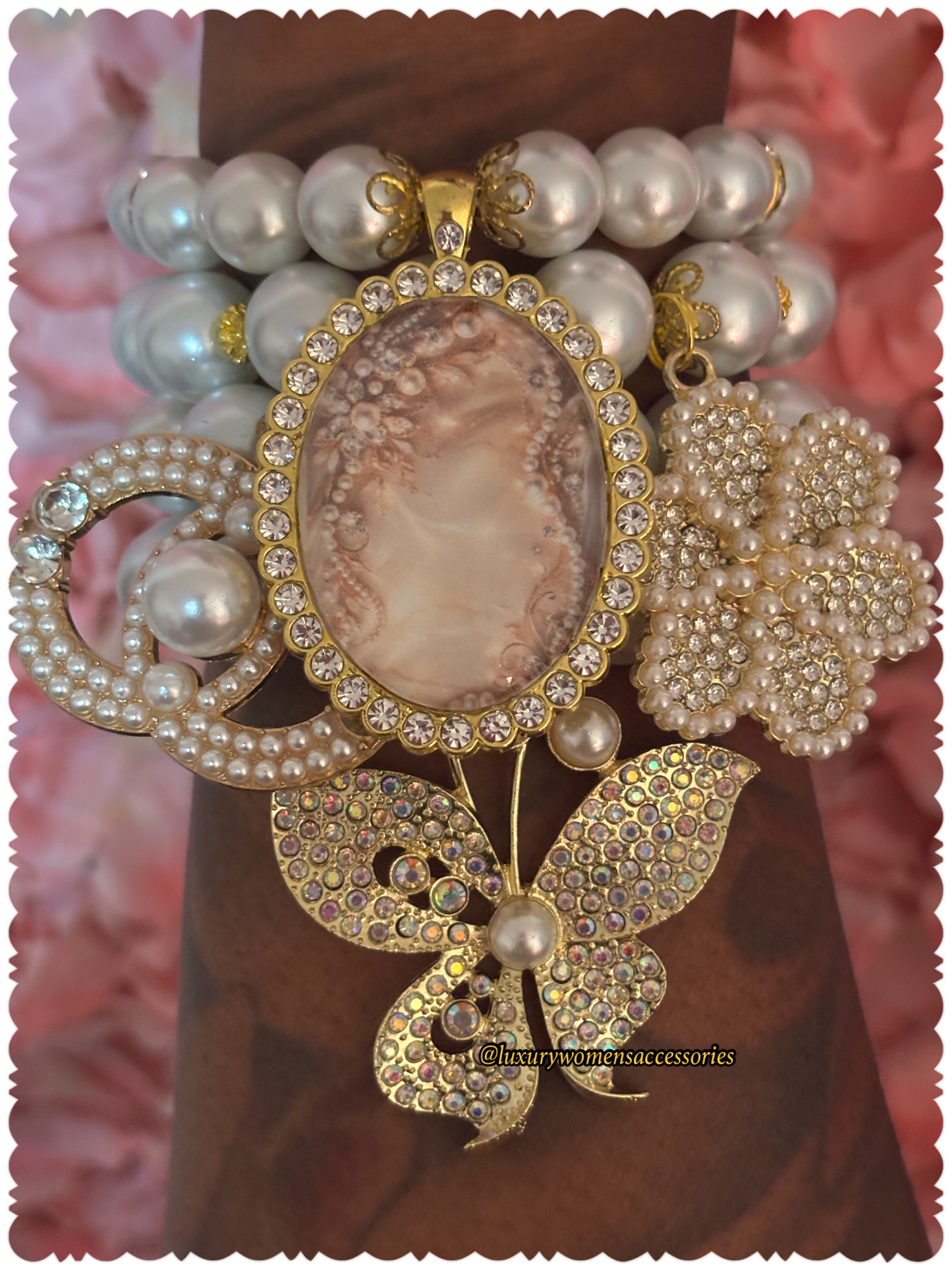 "Luxurious" Gold Pearl Beaded Bracelet Set(set of 4)