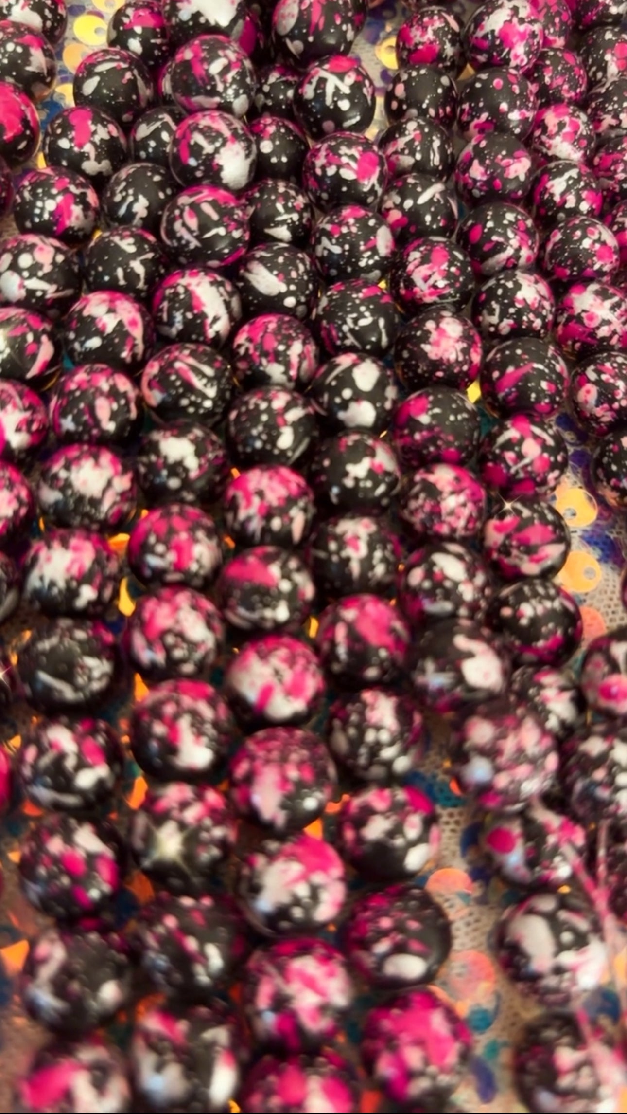 Black/Pink/White Splatter Beads(40ct.)