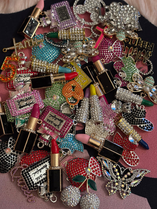 “Deluxe” Charm Mix(set of 10)