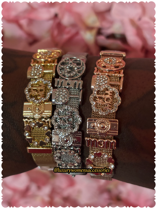 "Mom" Charm Bracelet(1pc.)